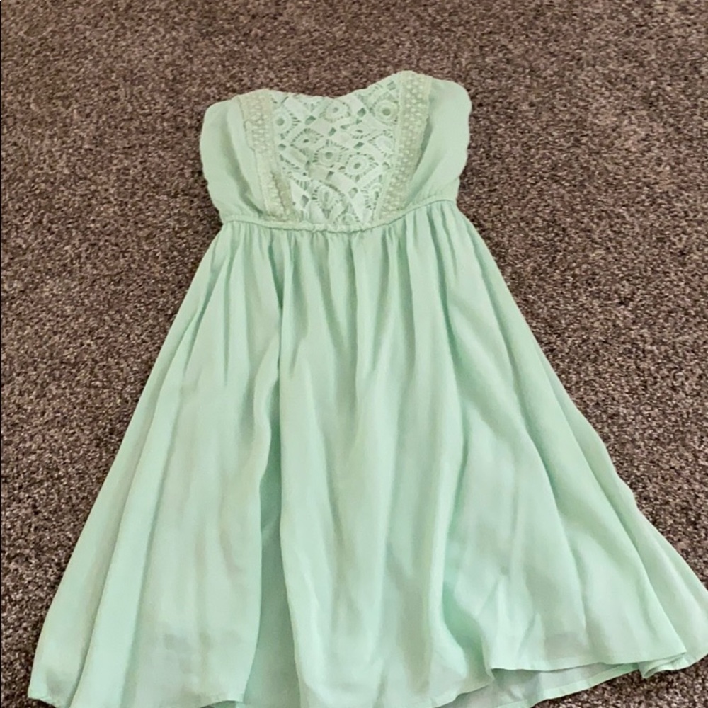 Strapless dress